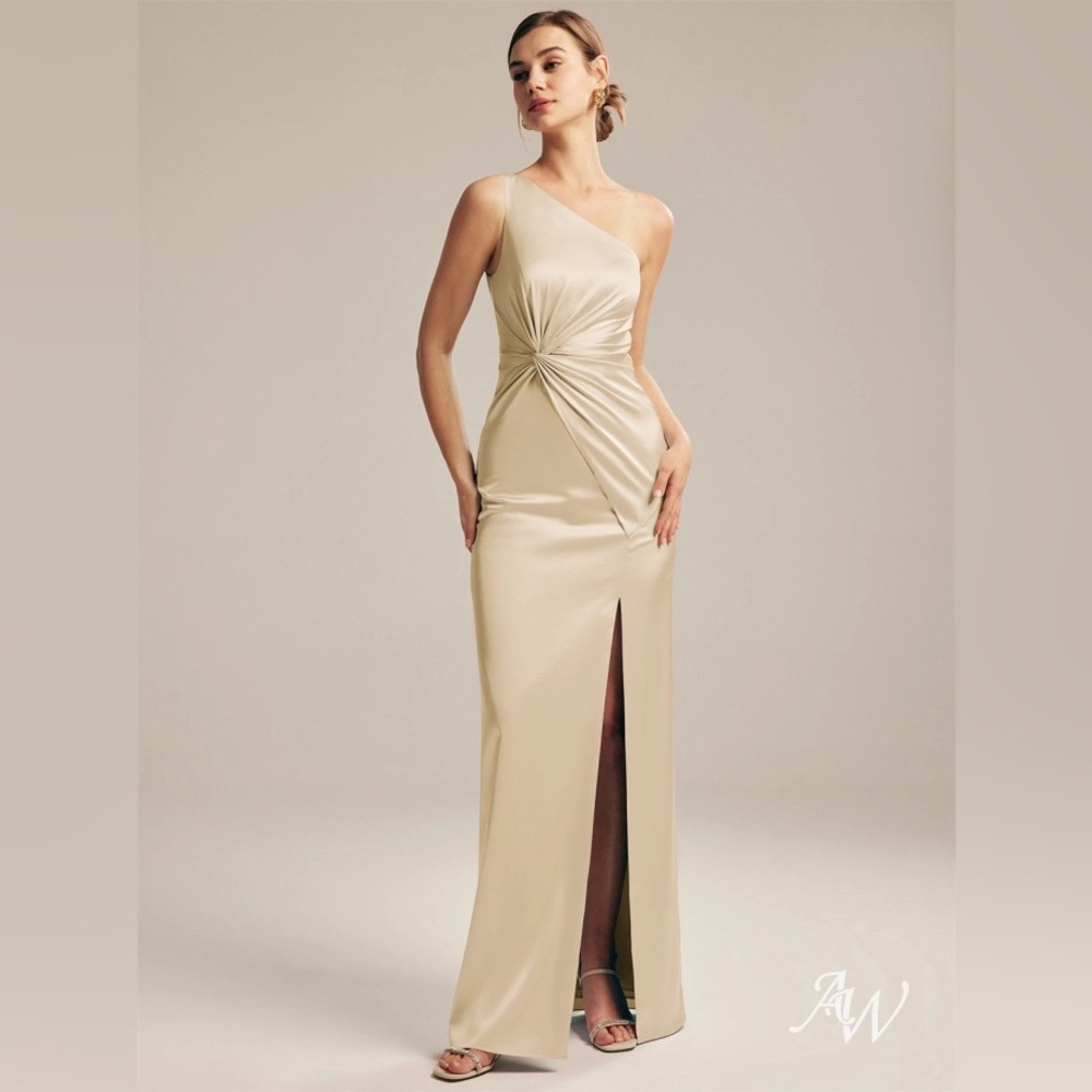 AW Bridal Finna Dress - Champagne